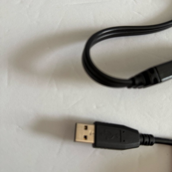 Garmin Nuvi GPS Navigator - Picture 6 of 7